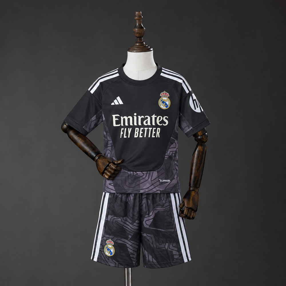 Kids Kit Real Madrid Black Goalkeeper 26/27