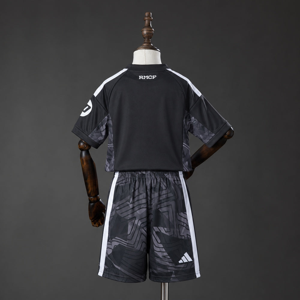 Kids Kit Real Madrid Black Goalkeeper 26/27